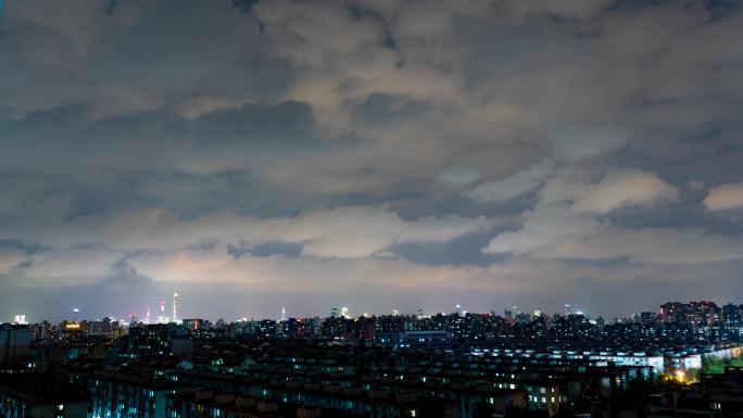 上海魔都城市夜景飘动的云4K_422