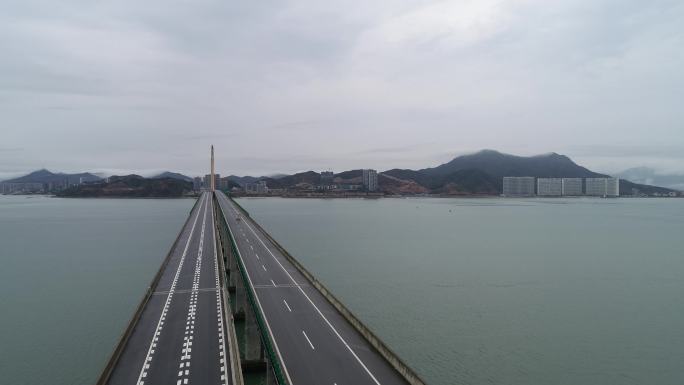 惠州海湾大桥通透桥面航拍4K