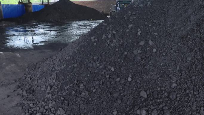 煤场煤矸石