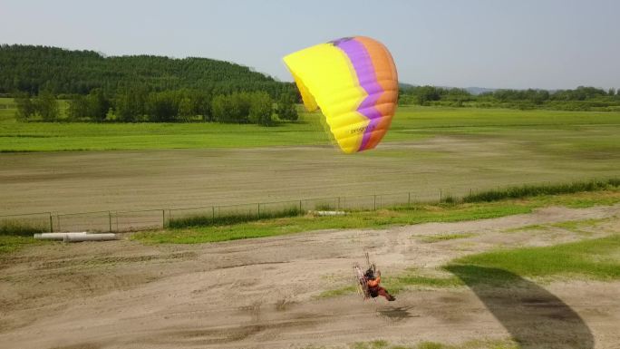 滑翔伞航拍