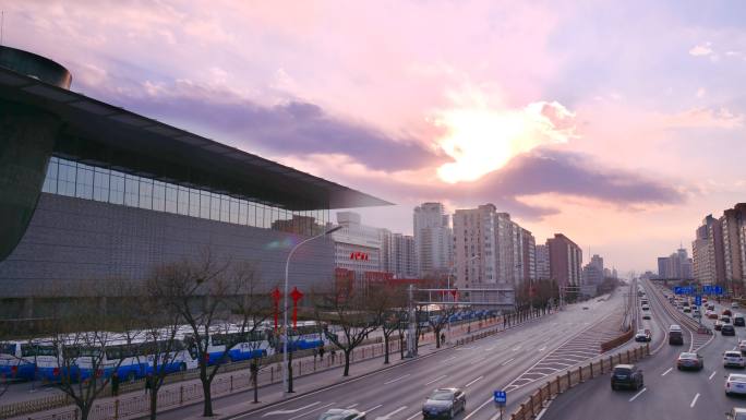 夕阳车流北京车流太阳下山城市