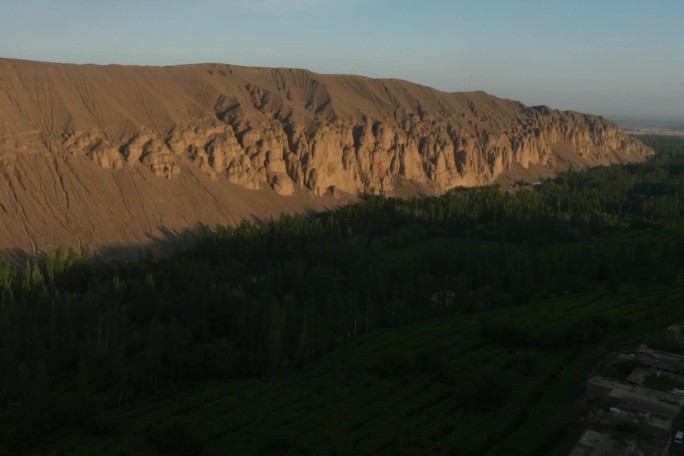 新疆吐鲁番葡萄沟全景航拍葡萄产地