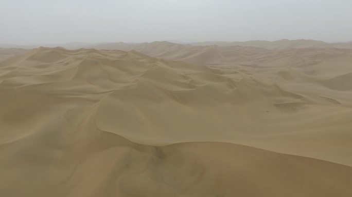 沙海沙丘黄沙沙漠航拍大气库木塔格沙