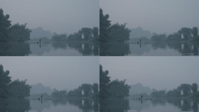 桂林桂林山水渔翁渔翁划船油灯水