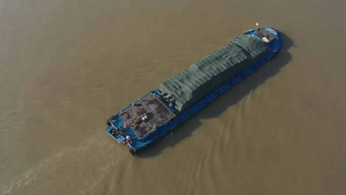 4K-log长江上货船航拍