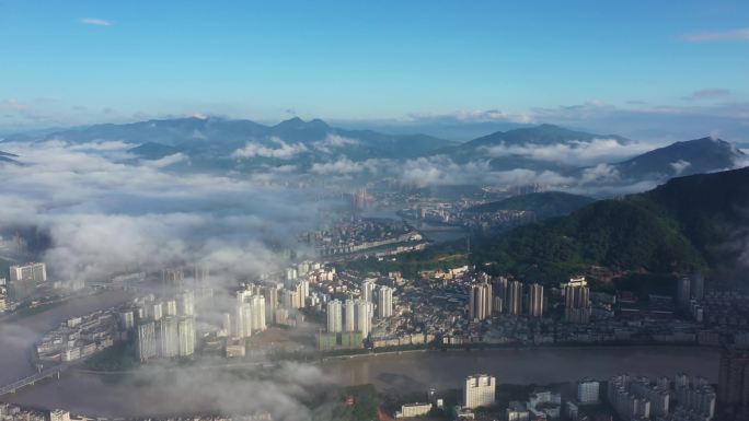 城市航拍城市云海云雾缭绕航拍