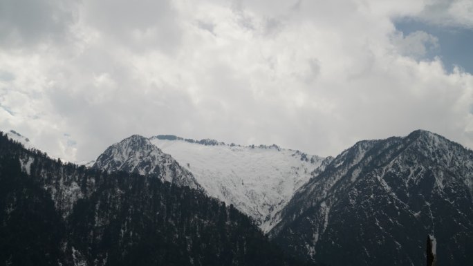 独龙江雪山延时