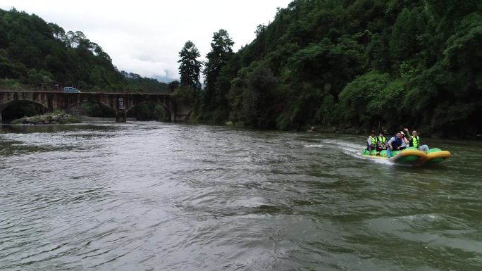 腾冲龙川江漂流预览