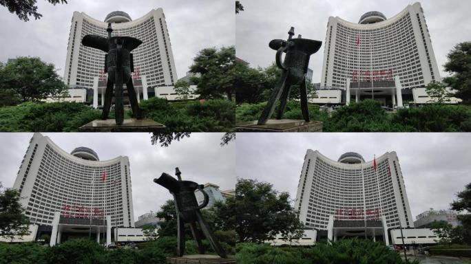 中华爵北京国际饭店下雨天器皿装饰