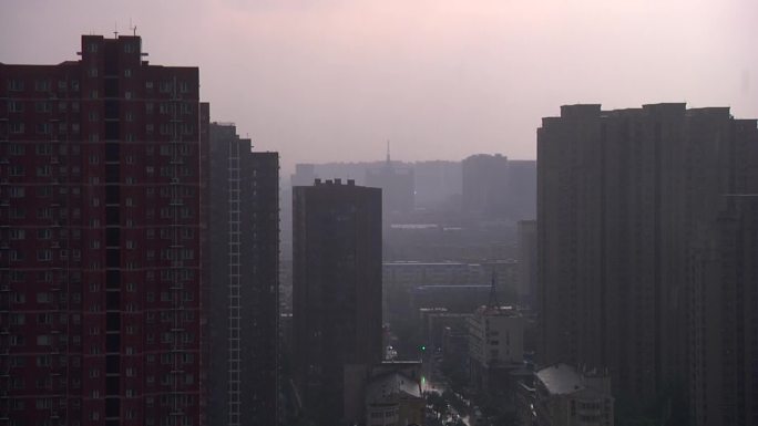 城市下雨