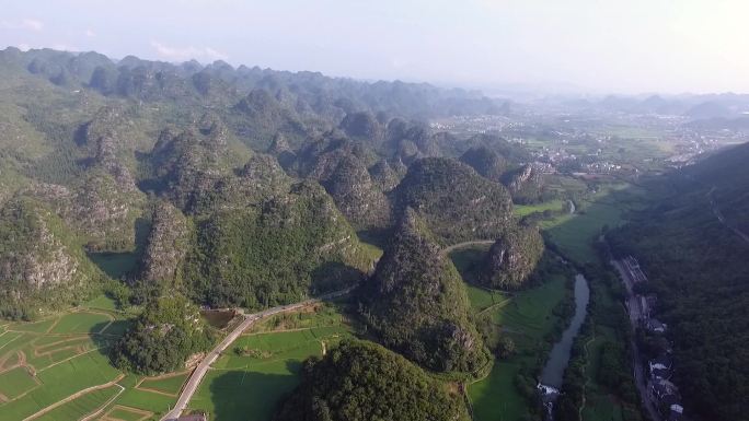 航拍贵州万峰林景区