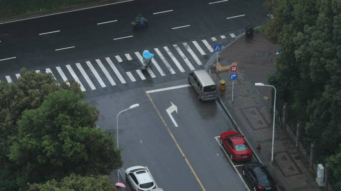 4K城市雨中街角