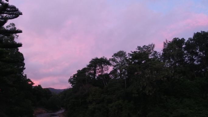 粉色夕阳