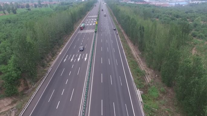 原创航拍客货分离车道DJI_0061