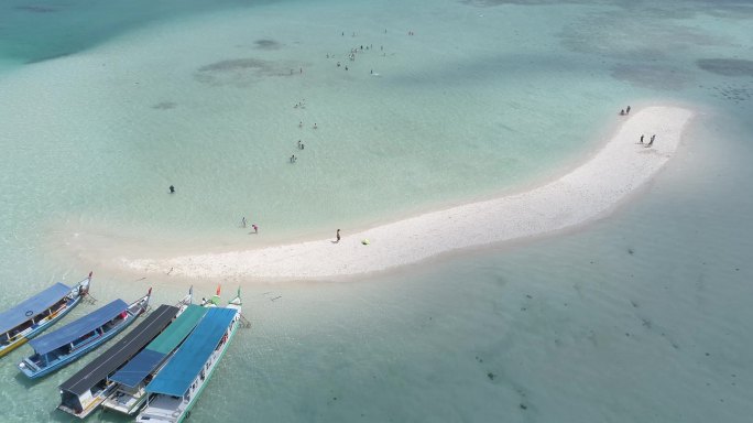 4k航拍深圳海湾大海海洋轮船