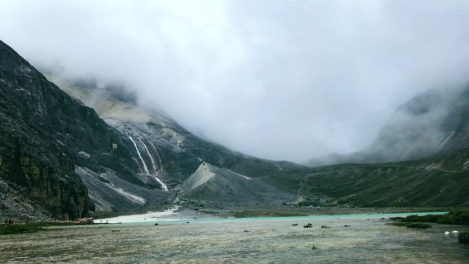 4K高山湖水云雾延时