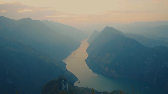 三峡峡江风光