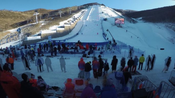 中国度假村滑雪场运冬季延时视频太舞
