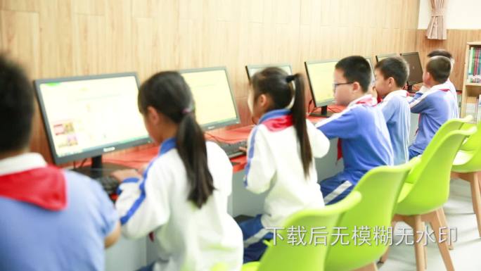 图书馆学生电子阅读查资料