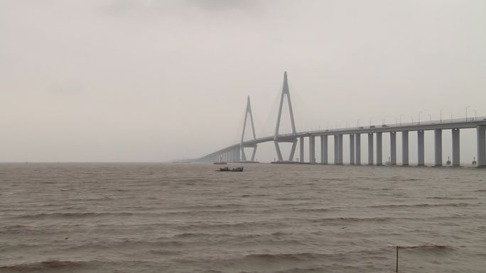 杭州跨湾海大桥01