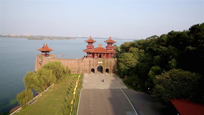武汉东湖航拍阁楼城墙