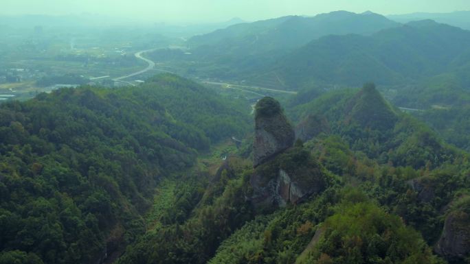 航拍赣州旅游风景翠微峰