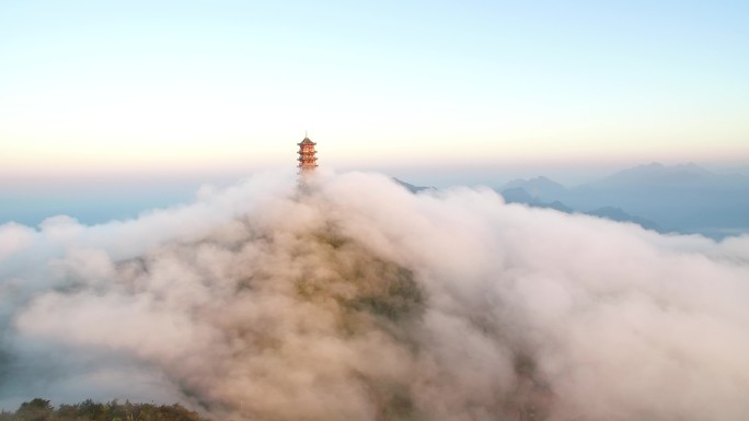 达州巴山大峡谷罗盘顶状元塔