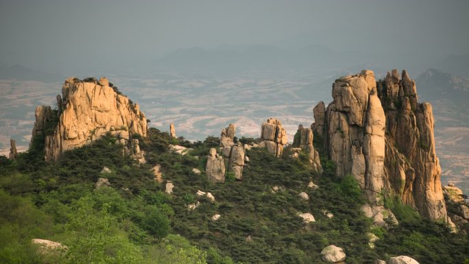 老母阁夏日全景