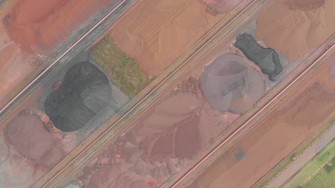 4K-Log-彩色的钢粉铁粉堆场