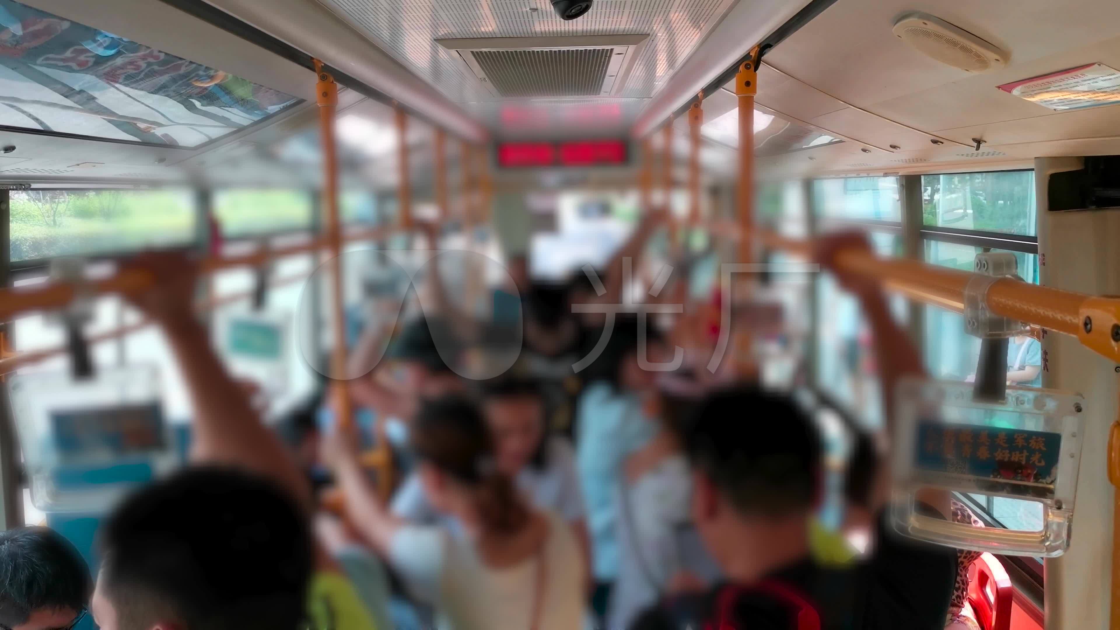 公交车摄影图高清摄影大图-千库网