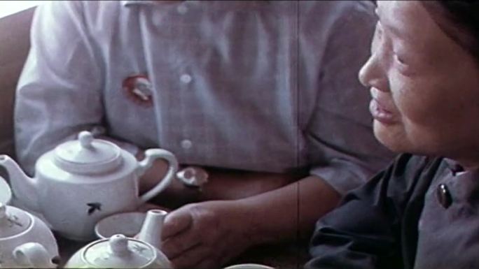 70年代上海市民喝早茶生活