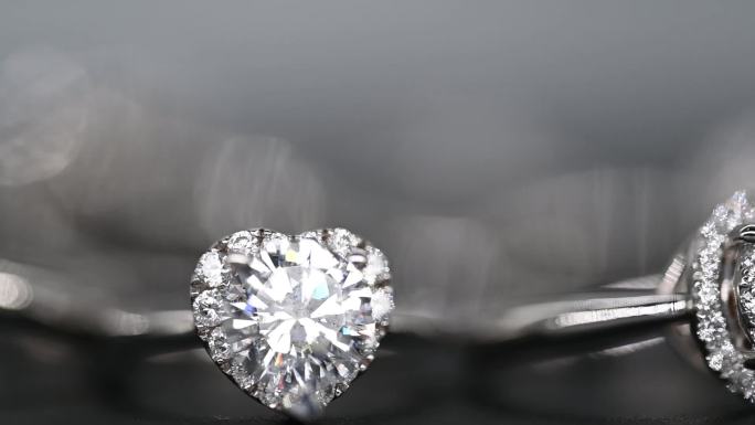 钻石珠宝首饰项链戒指奢侈品展示