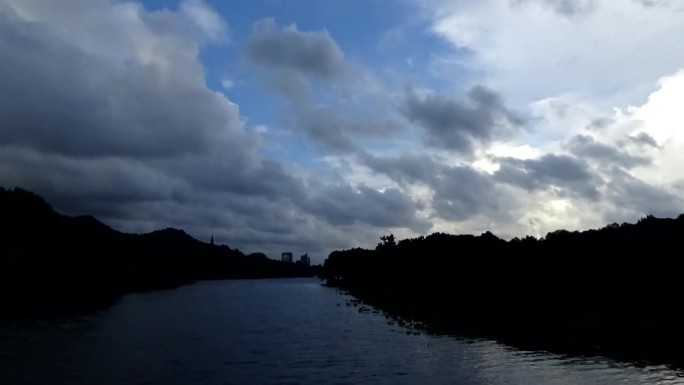杭州西湖西泠桥厚厚云层延时
