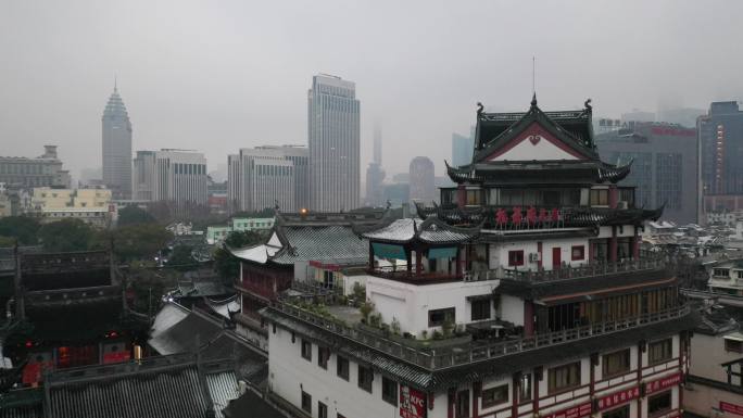 4K原素材-航拍上海豫园商城雪景