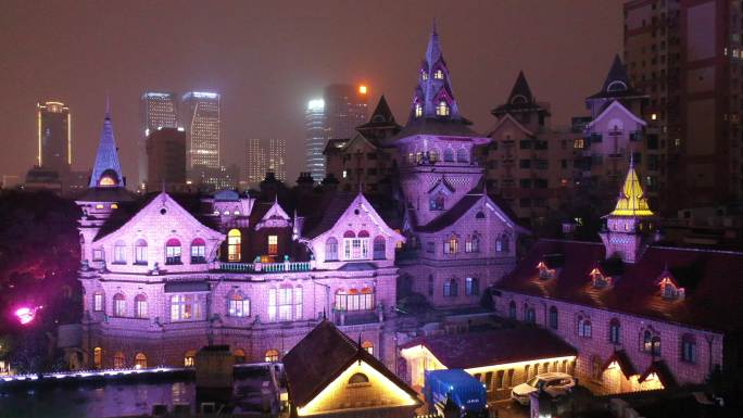 4K原素材-航拍雨雪中的上海马勒别墅夜景