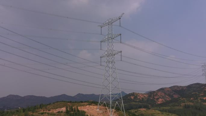 4K-原素材-山区高压电网航拍