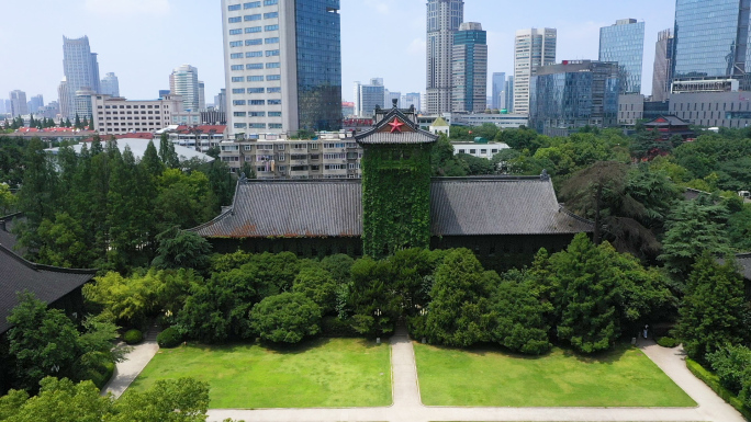 南京大学北大楼航拍延时