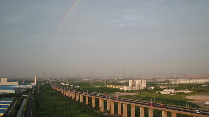 4K原素材-彩虹下的 G15沈海高速公路