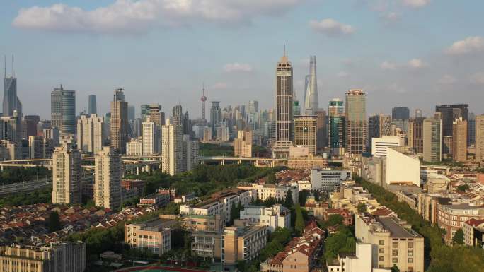 4K原素材-航拍上海锦江饭店到城市全景