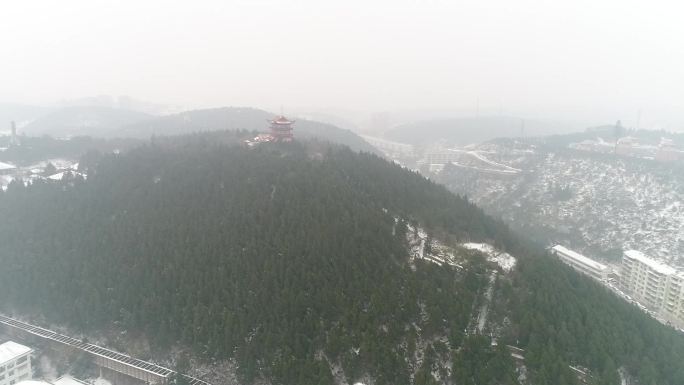 航拍西宝山雪景