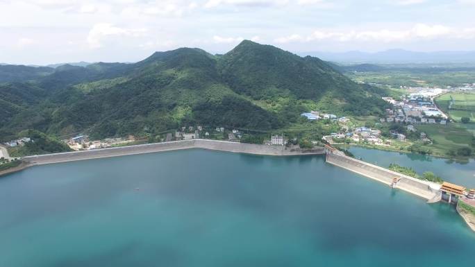 唯美湖泊风景，青山水库