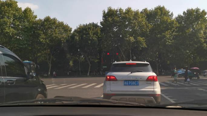 4K杭州道路-开车视角等红绿灯