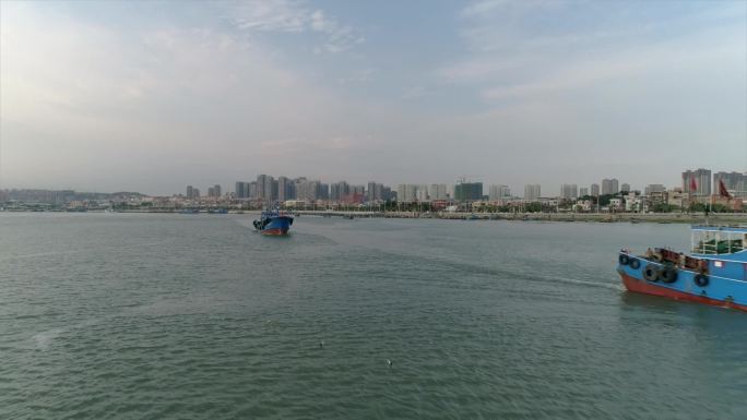 晋江入海口渔船