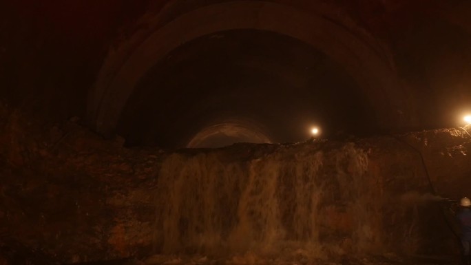 隧道漏水透水施工