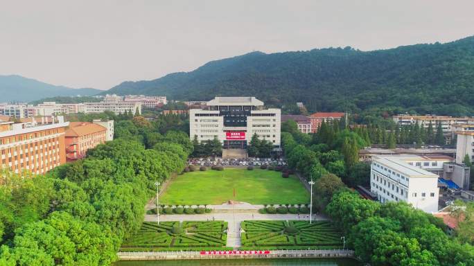 4K航拍中南大学全景02