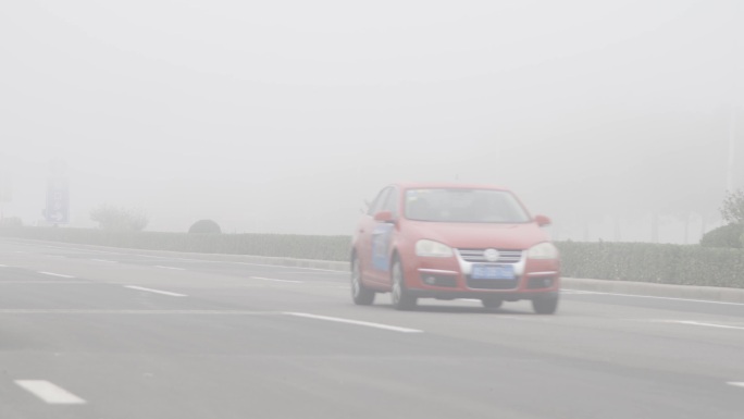 【原创】4K·大雾天气上路