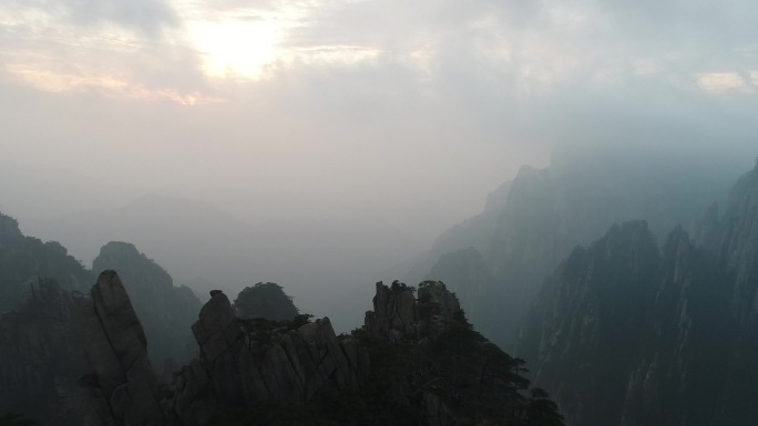 航拍安徽黄山西海大峡谷