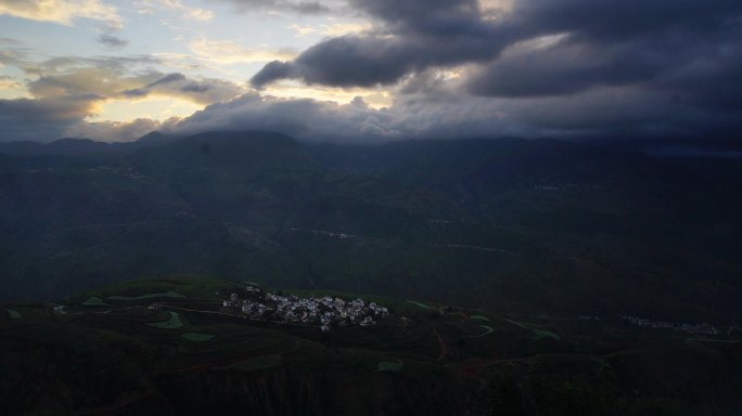 4K东川红土地日出