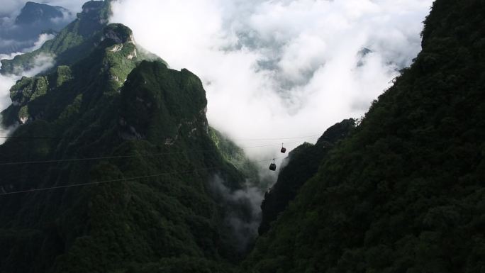 湖南张家界天门山索道云海航拍