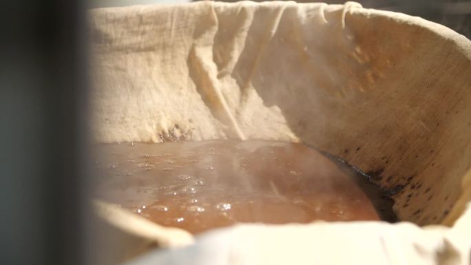 古法酱油生产过滤